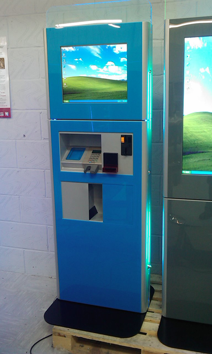 This kiosk, comes with interactive 19'' display. At the rear of the unit a large passive of interactive second screen could replace the static advertisment area.